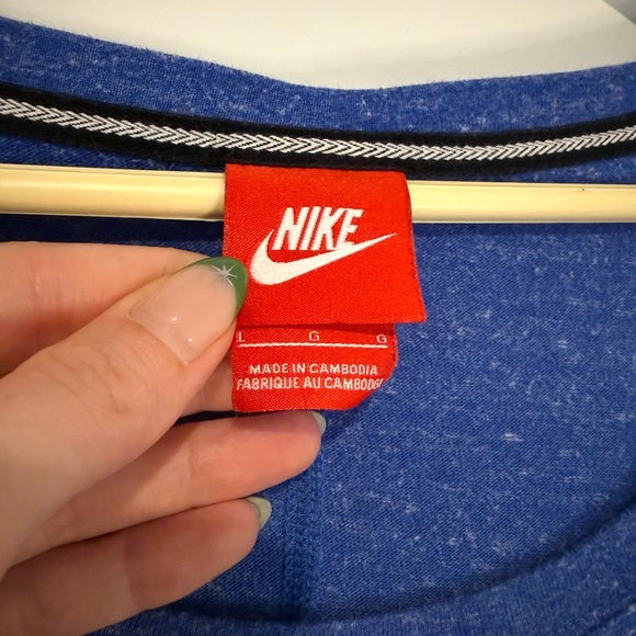 Nike Women's Blue Sweatshirt - Picture 3 of 3